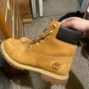 Womens timberland boots 🥾 ✨